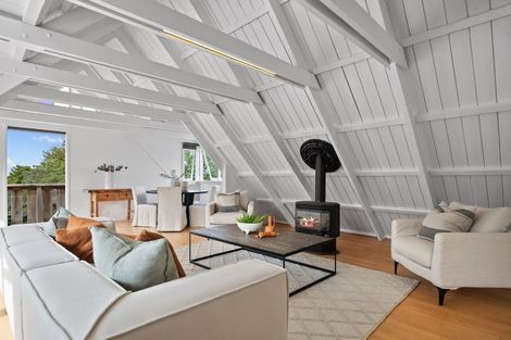 Photo of property in 194 Onewa Road, Birkenhead, Auckland, 0626