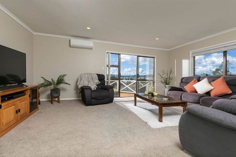 Photo of property in 59 Spence Road, Henderson, Auckland, 0612