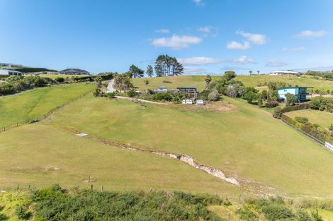 Photo of property in 38 Taipa View Road, Taipa, 0483