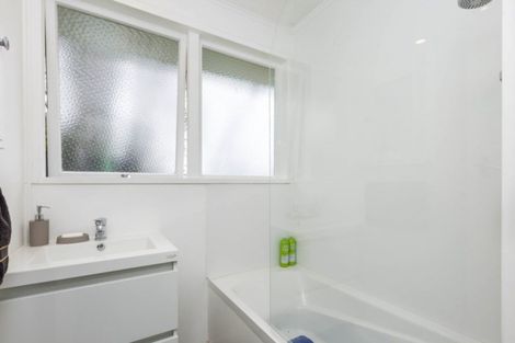 Photo of property in 1/1 Heretaunga Square, Silverstream, Upper Hutt, 5019