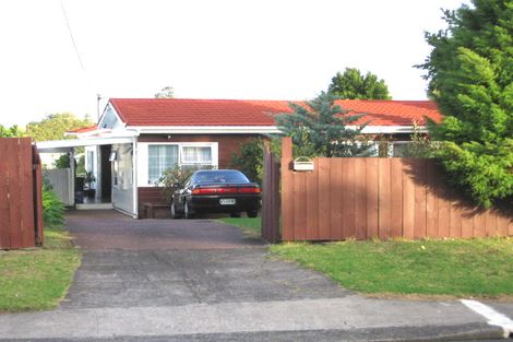 Photo of property in 37 Roberts Road, Te Atatu South, Auckland, 0610