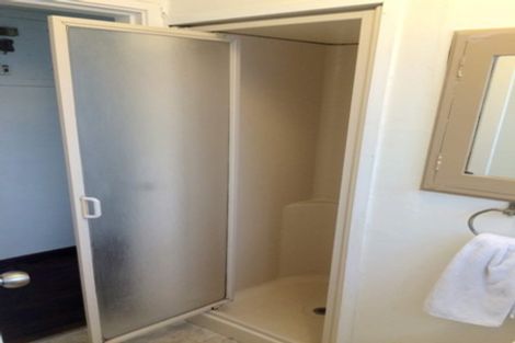 Photo of property in 23 Hill Crescent, New Lynn, Auckland, 0600