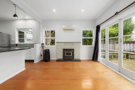 Photo of property in 36 Forest Lake Road, Forest Lake, Hamilton, 3200