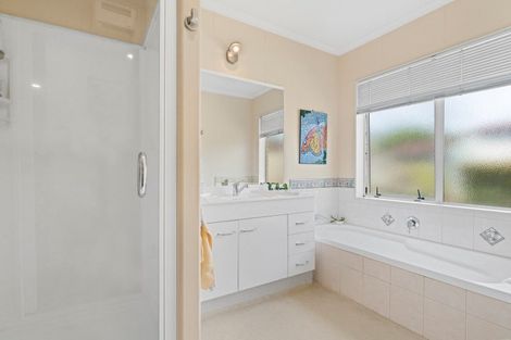 Photo of property in 20 Primrose Place, Papamoa Beach, Papamoa, 3118