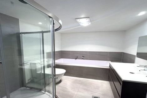 Photo of property in 3/49 Sunnyside Road, Sunnyvale, Auckland, 0612
