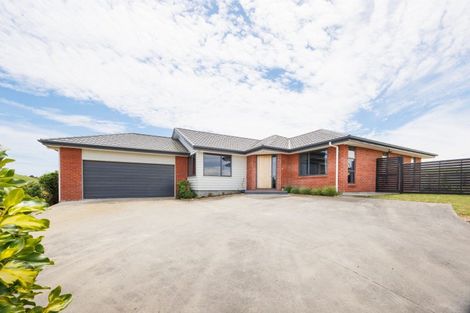 Photo of property in 8 Macdonald Heights, Feilding, 4702