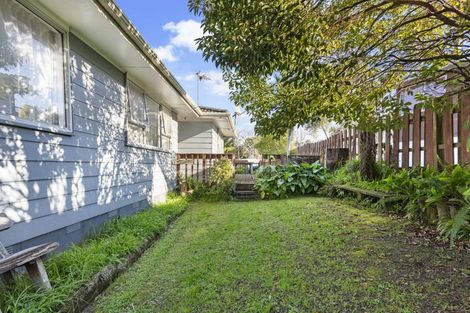Photo of property in 30 Newham Place, Henderson, Auckland, 0612