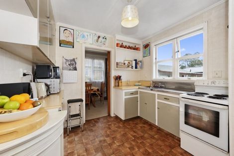 Photo of property in 16 Verel Street, Fairfield, Hamilton, 3214