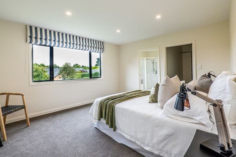 Photo of property in 321 Gardiners Road, Harewood, Christchurch, 8051