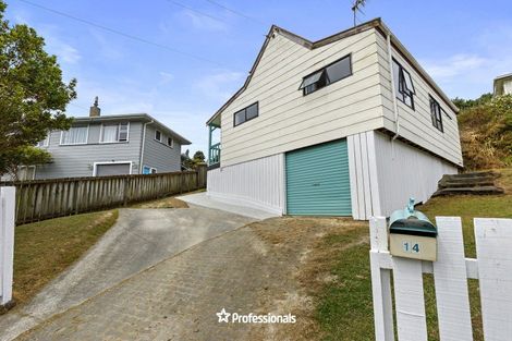 Photo of property in 14 Owhiti Street, Titahi Bay, Porirua, 5022