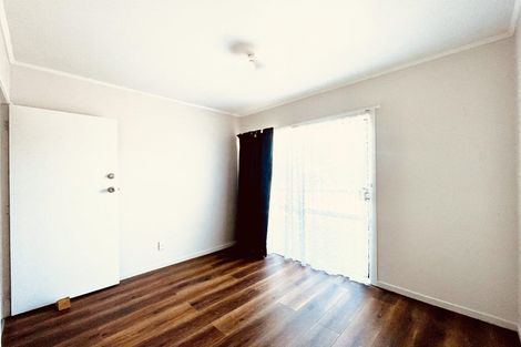 Photo of property in 4 Smedley Street, Manurewa, Auckland, 2102