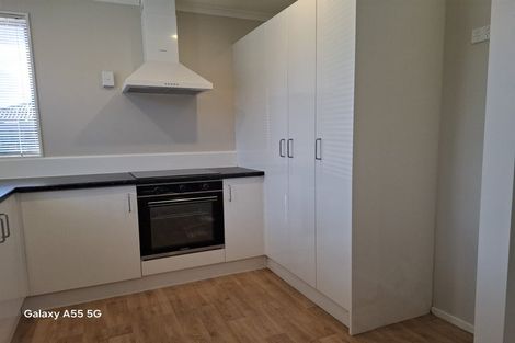 Photo of property in 36 Misty Valley Drive, Henderson, Auckland, 0612