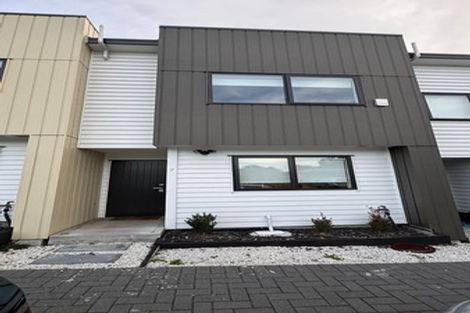 Photo of property in 7/25 Vodanovich Road, Te Atatu South, Auckland, 0610