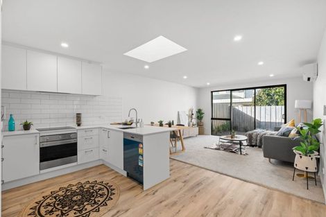 Photo of property in 6d Avonhead Road, Avonhead, Christchurch, 8042