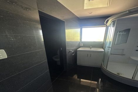 Photo of property in 4/13 Seabrook Avenue, New Lynn, Auckland, 0600