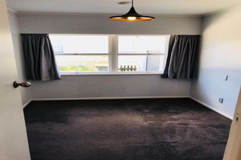 Photo of property in 2/26 Tonar Street, Northcote, Auckland, 0627