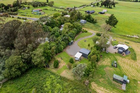 Photo of property in 8 Weka Street, Te Kiri, Opunake, 4682