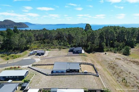 Photo of property in 12 Komahimahi Way, Motuoapa, 3382
