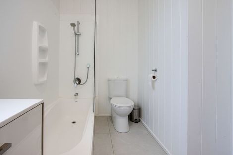 Photo of property in 18 Milton Terrace, Hospital Hill, Napier, 4110