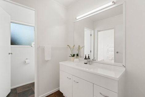 Photo of property in 23 Grace Crescent, Richmond Heights, Taupo, 3330