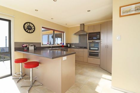 Photo of property in 11 Oakham Street, Hampden, 9410