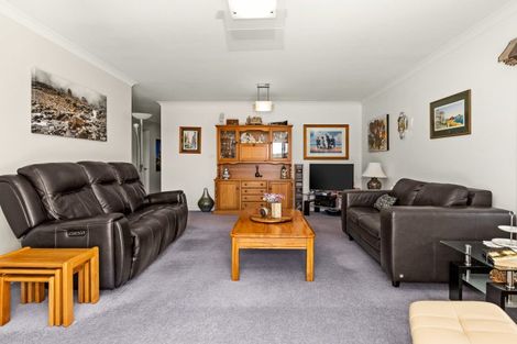 Photo of property in 21 Pinotage Drive, Greenmeadows, Napier, 4112
