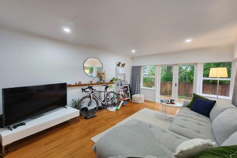 Photo of property in 18a Parrs Cross Road, Henderson, Auckland, 0612
