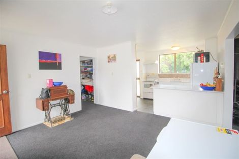 Photo of property in 27 Queen Street, Pareora, 7912