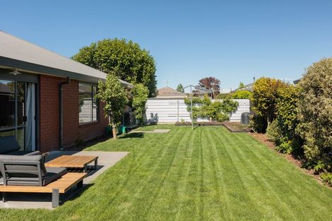 Photo of property in 2 Maple Lane, Tinwald, Ashburton, 7700