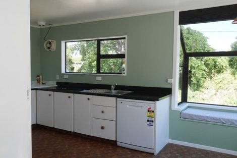 Photo of property in 102b Matatua Road, Raumati Beach, Paraparaumu, 5032