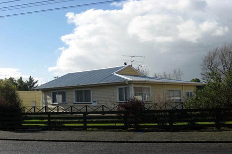 Photo of property in 34 Rhodes Street, Carterton, 5713