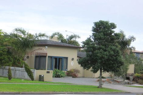 Photo of property in 1 Maghera Drive, East Tamaki, Auckland, 2016