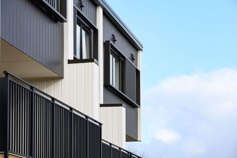 Photo of property in 16 Gossamer Drive, Pakuranga Heights, Auckland, 2010