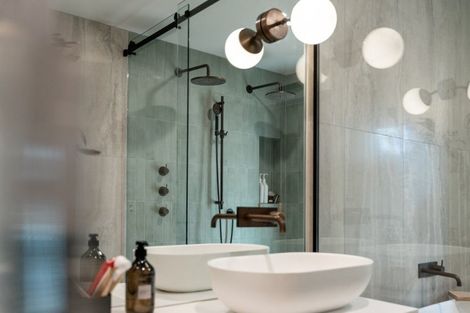 Photo of property in 12 Highland Crescent, Wadestown, Wellington, 6012