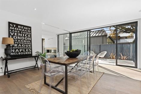 Photo of property in 1b Wood Lane, Fendalton, Christchurch, 8014