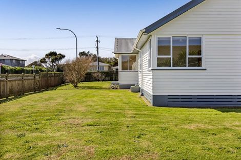 Photo of property in 22 Whitcombe Road, Opunake, 4616