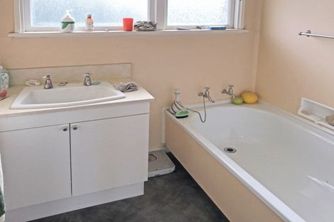 Photo of property in 55 Lowestoft Street, Balclutha, 9230