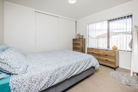 Photo of property in 8 Colt Place, Randwick Park, Auckland, 2105