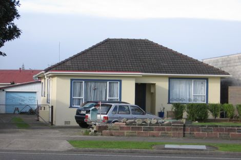 Photo of property in 88 Napier Road, Terrace End, Palmerston North, 4410