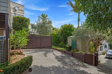 Photo of property in 1/33 Penzance Road, Mairangi Bay, Auckland, 0630