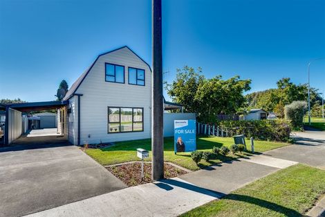 Photo of property in 104a Meeanee Road, Taradale, Napier, 4112