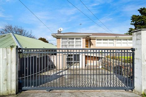 Photo of property in 34 Weymouth Road, Manurewa, Auckland, 2102