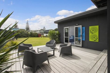 Photo of property in 61 Seaforth Road, Waihi Beach, 3611