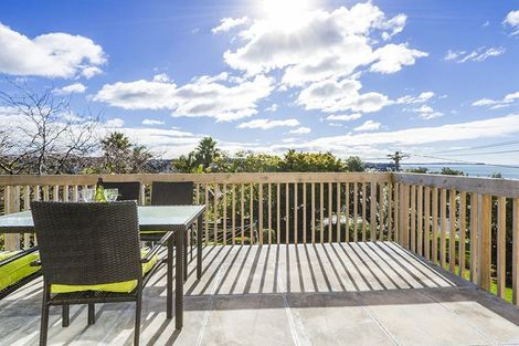 Photo of property in 2/47 Braemar Road, Rothesay Bay, Auckland, 0630