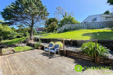 Photo of property in 13 Wanita Place, Totara Vale, Auckland, 0629