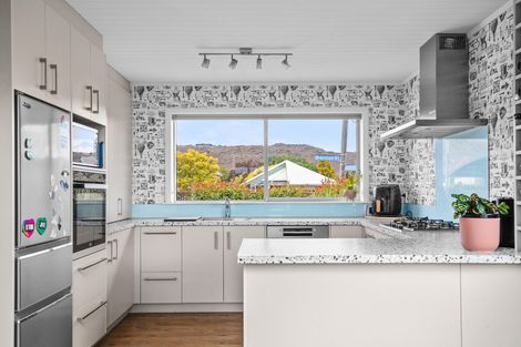 Photo of property in 1 Royal Terrace, Alexandra, 9320