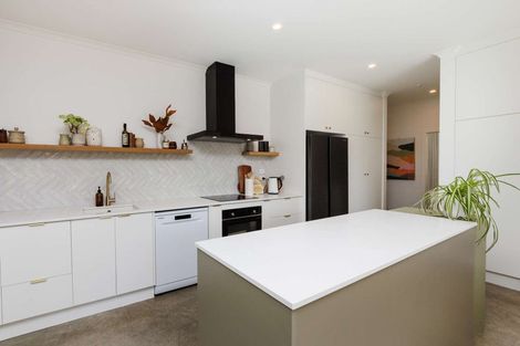 Photo of property in 34 Worcester Street, West End, Palmerston North, 4410