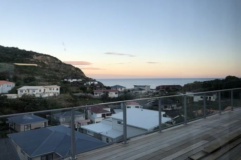 Photo of property in 23 Welland Place, Island Bay, Wellington, 6023