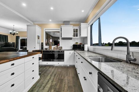 Photo of property in 69f Karamea Street, Whalers Gate, New Plymouth, 4310