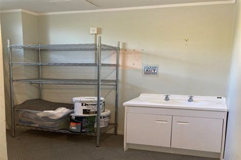 Photo of property in 154 Main Street, Upper Hutt Central, Upper Hutt, 5018